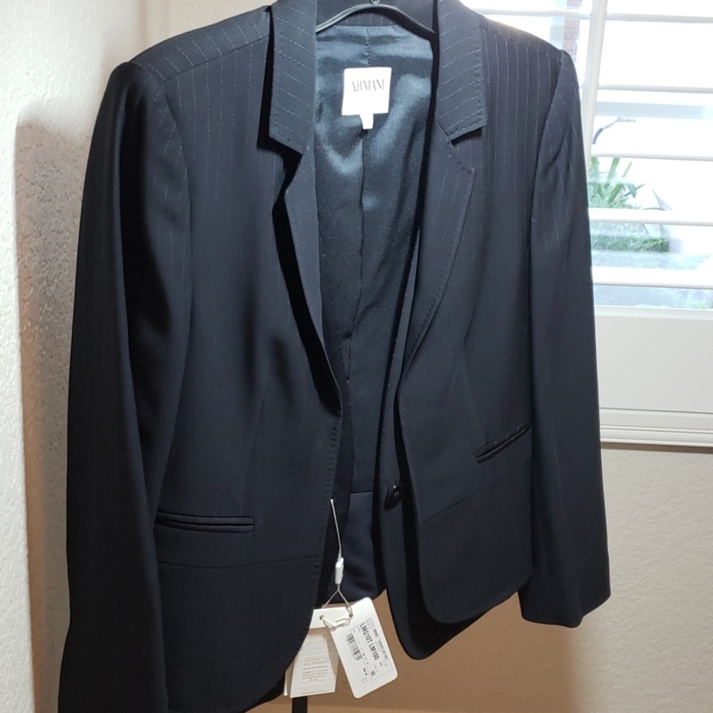 Brand new Armani Collezioni BLK pinstripe blazer